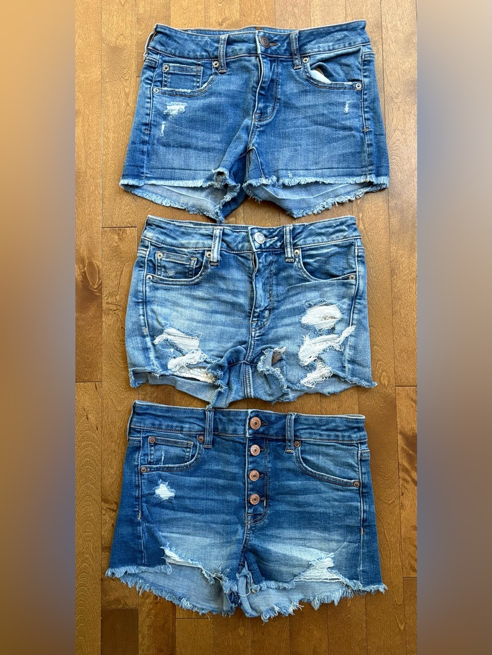 Bundle of 3 American Eagle Distressed Denim Shorts (Size 4/Shortie & Hi-Rise)